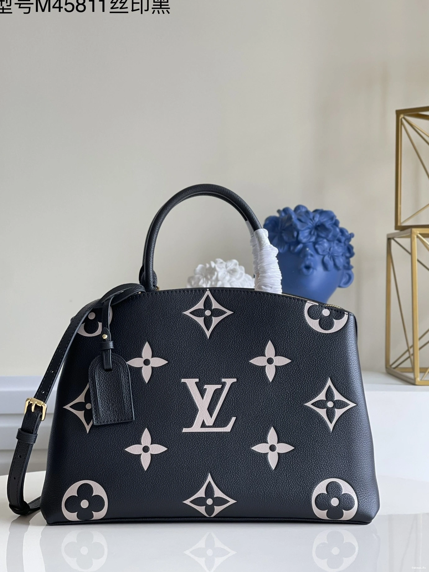 LOUIS PALAIS GRAND VUITTON 0309